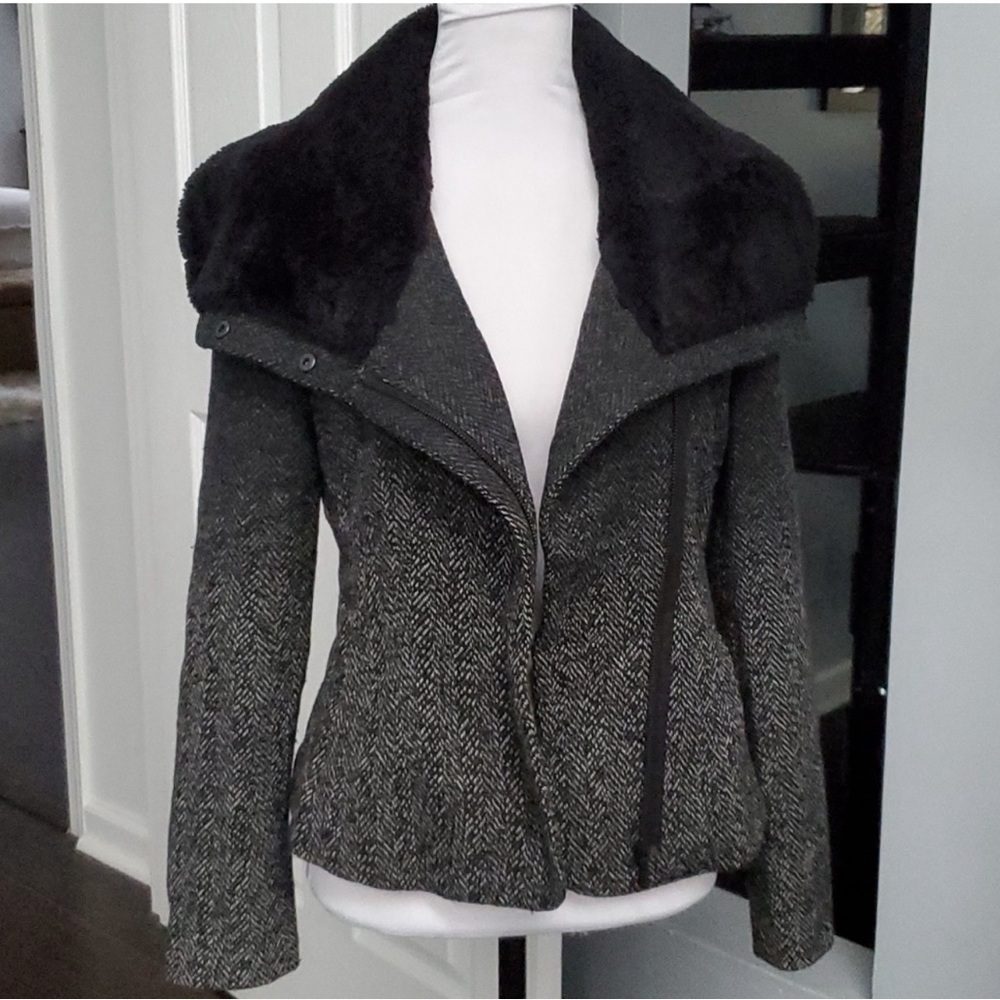 NEW Wool Chanel-like Pea Coat Faux Fur